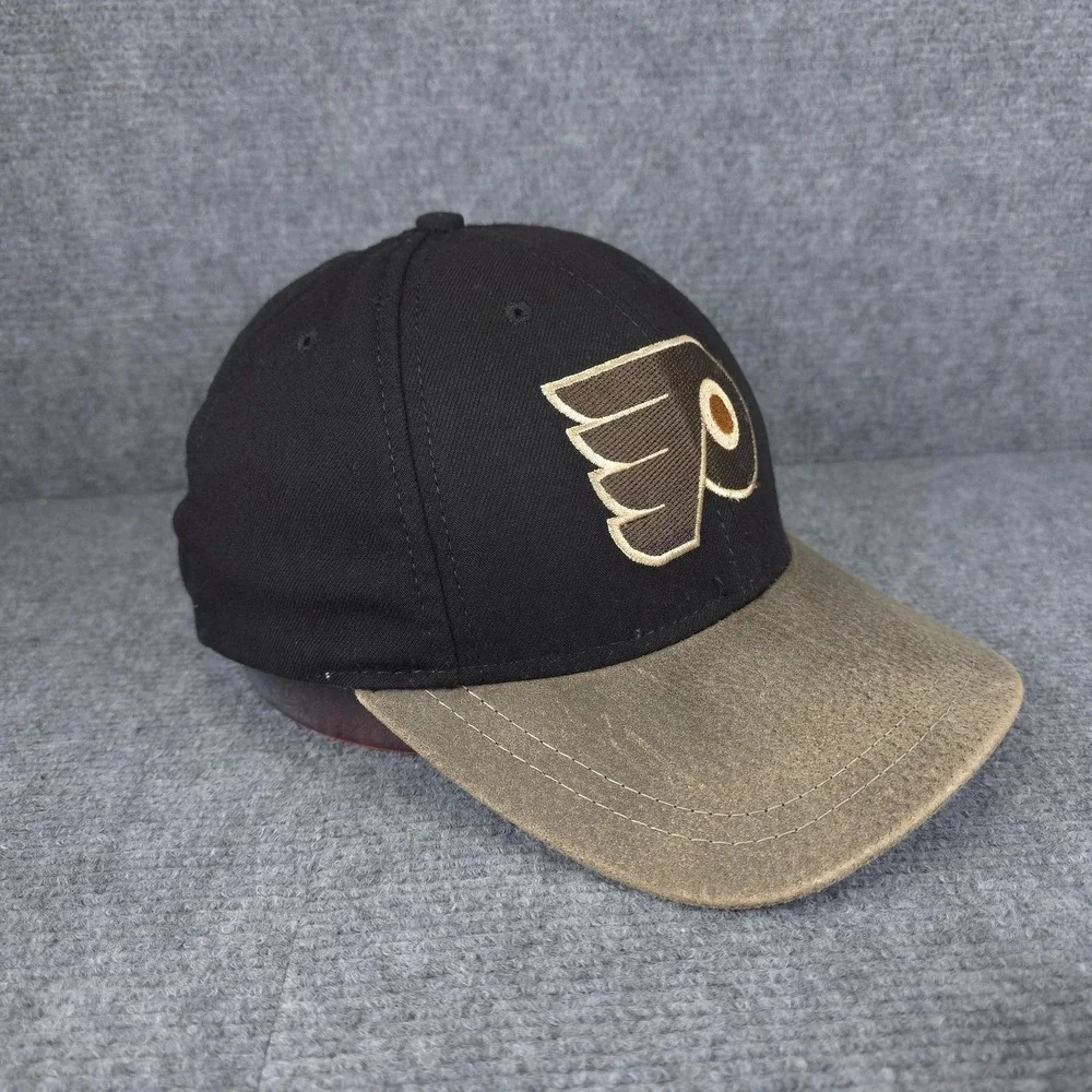 VINTAGE Philadelphia Flyers‎ Hat Cap Strap Back Black NHL Hockey American Needle
